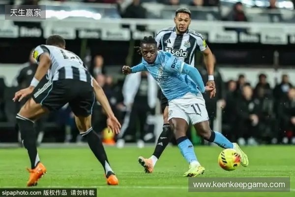 英超赛季五快球：埃基蒂克居首，佳夫、福登、姆伯莫在列